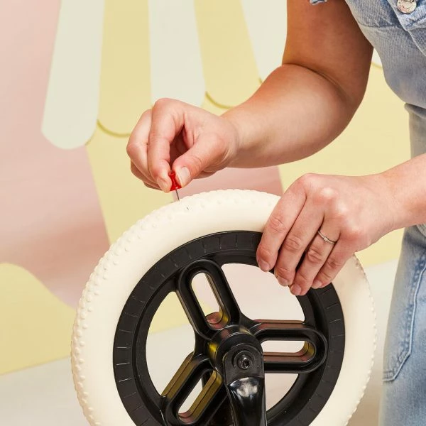 DRAISIENNE ENFANT 10 POUCES RUNRIDE 500 NOIRE/BEIGE – Image 6