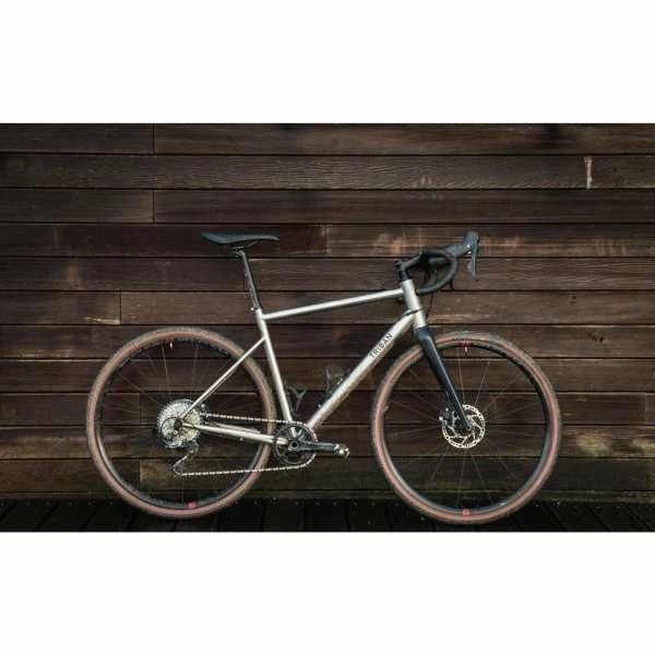 VELO GRAVEL TRIBAN GRVL 900 HOMME CADRE TITANE SHIMANO GRX – Image 11